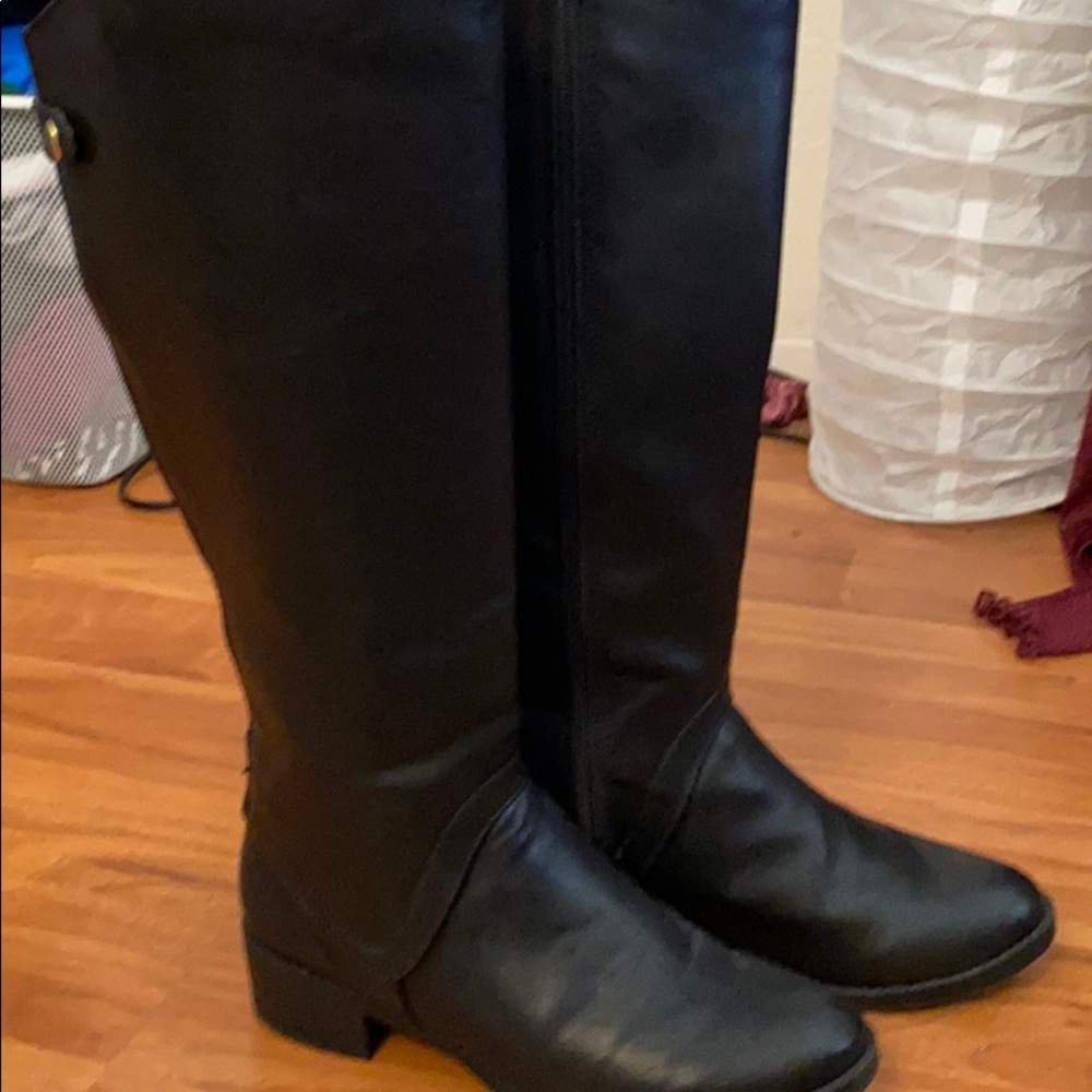 Black boots